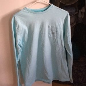 blue vineyard vines shirt